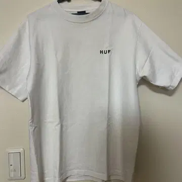 HUF 화이트 T셔츠