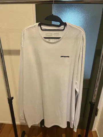 patagonia 긴팔 티셔츠 화이트 레어 사이즈