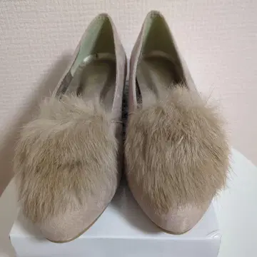 [ 미사용 ] PAGEBOY 퍼 달린 베이지 플랫슈즈