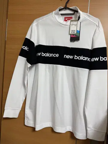 new balance 화이트 긴팔 셔츠 L 사이즈