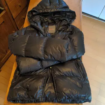 DOUTELICA 블랙 다운 자켓