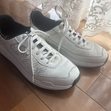 BERLUTI 화이트 스니커즈