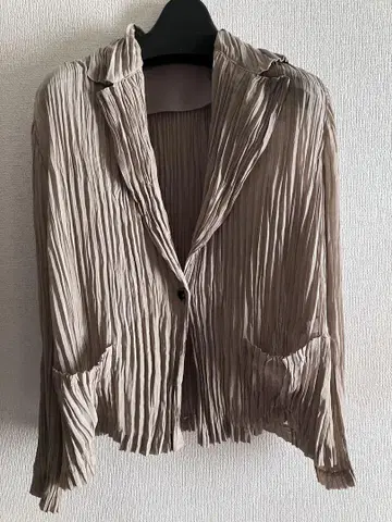 미사용 오샤레 스페치오 시어 플리츠 자켓