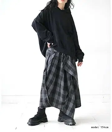 antiqua 안티카 체크 무늬 변형 스커트