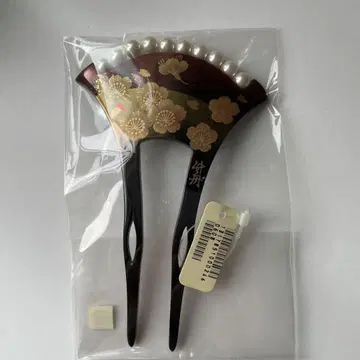 미사용 새상품은 꽃무늬 펄 장식 헤어콤