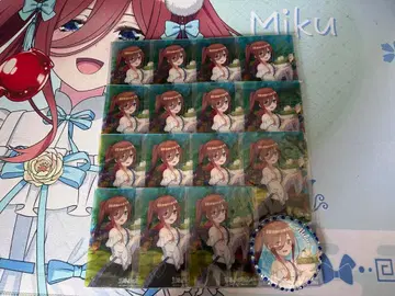 나카노 미쿠 클리어 카드 16장 세트와 캔뱃지