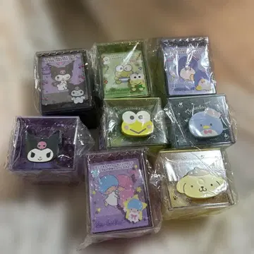 산리오 쿠로미 개굴씨 턱시도샘 키키라라 폼폼푸딩 체스트