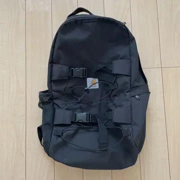 Carhartt 블랙 백팩