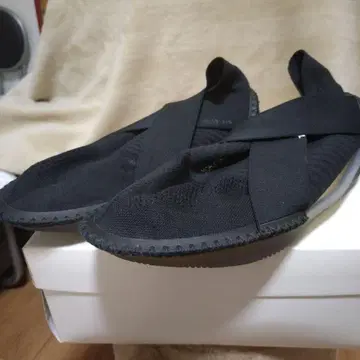 Y-3 ITOGO 28cm 가격 인하 불가