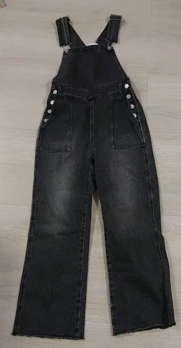 데님 오버롤 블랙 계열