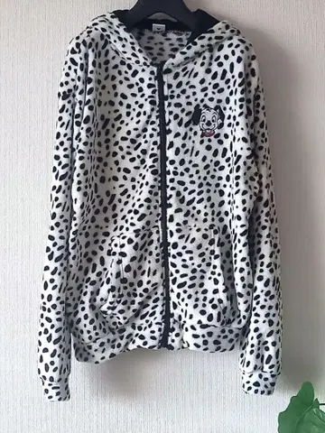 Disney 101마리 달마시안 패턴 복슬복슬 플리스 귀 달린 후드티