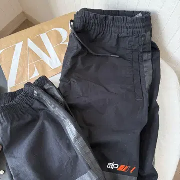 ZARA 블랙 조거 팬츠 사이드 스트라이프 자라 남성용