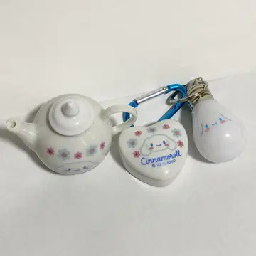 시나몬 찻주전자 하트형 소품함 전구 라이트