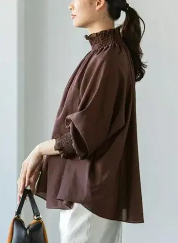 Noble 셔링 시어 블라우스 36