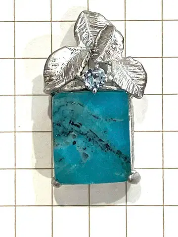 록잔 터콰이즈 수정 더블렛 펜던트 탑