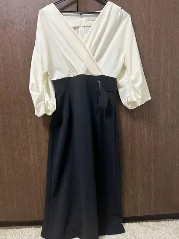 셀포드 카슈쿨 도킹 원피스 (블랙)