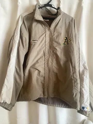 Athletics 나일론 자켓 L 베이지