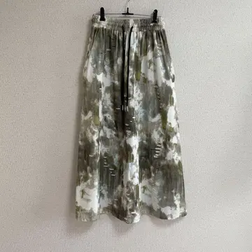 타이다이 데미지 데님 이소재 도킹 A라인 스커트