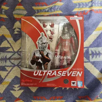 SHFiguarts 울트라 세븐 피규어