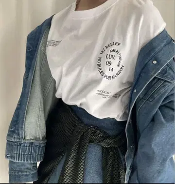 AMERI 새상품급 MESSAGE PRINT TEE