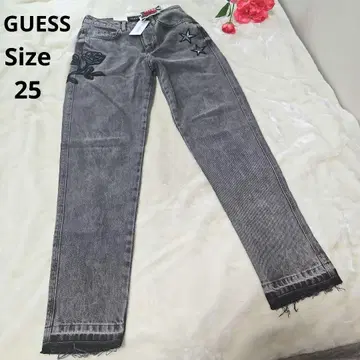 [택 포함 GUESS] 블랙 계열 그레이 장미 데님 팬츠 사이즈 25