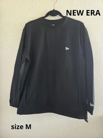 NEW ERA 블랙 긴팔