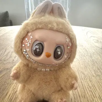 labubu 앉으세요
