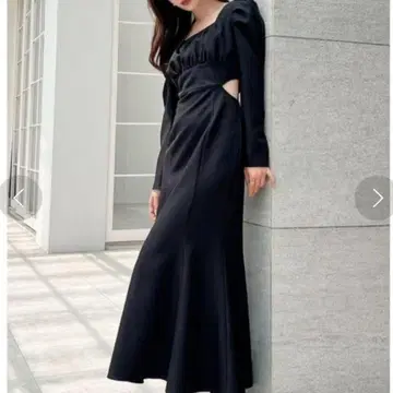 새상품급 RESEXXY 리젝시 컷 아웃 머메이드 원피스 손세탁 가능