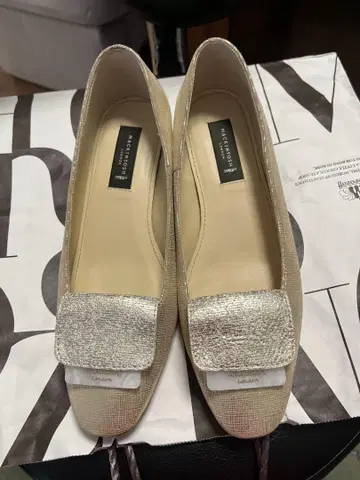 MACKINTOSH LONDON 베이지 펌프스