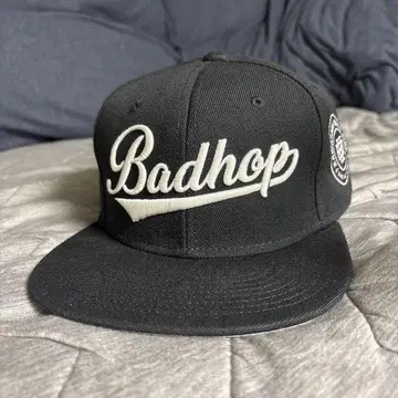 BADHOP 야구 모자 블랙