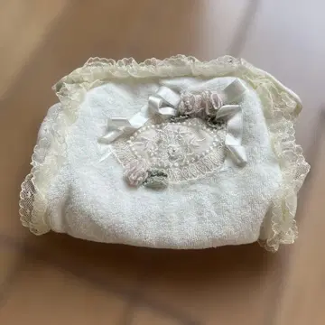 사엘라 히스클로네 파우치