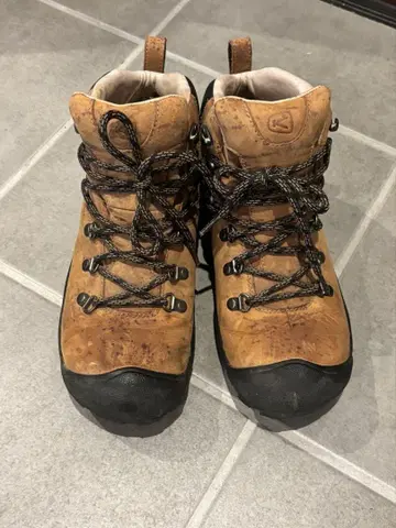 KEEN 피레니즈 등산화 25cm 브라운