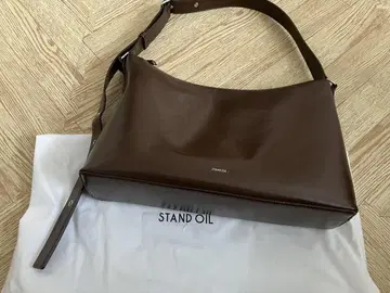 STAND OIL ODD 백 브라운