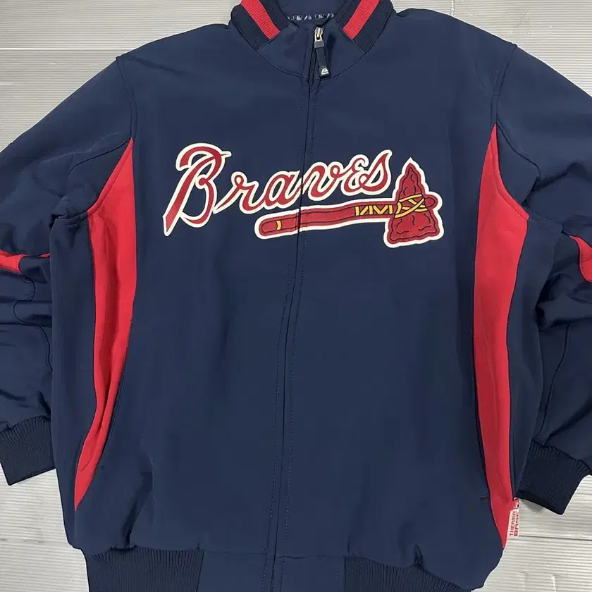 アトランタ ブレーブス　スタジャン　XXL　Majestic　ネイビー　MLB アトランタ ブレーブス スタジャン XXL Majestic ネイビー MLB