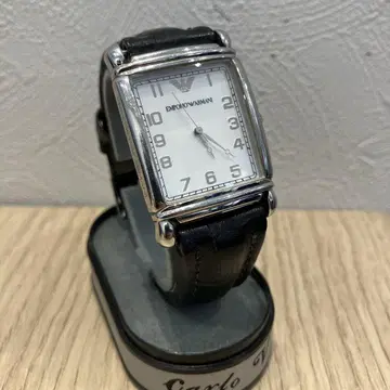 Emporio Armani 스퀘어형 시계