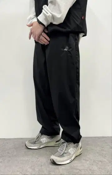 블랙 와이드 팬츠 나일론