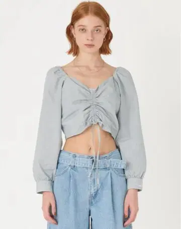 리바이스 Levi's DIANA 셔링 크롭 블라우스