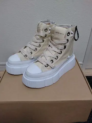 새상품 INUIKII 이누이키 플랫폼 부츠 37(24cm)