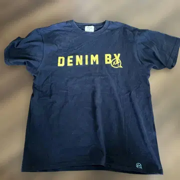 DENIM BY VANQUISH & FRAGMENT 티셔츠