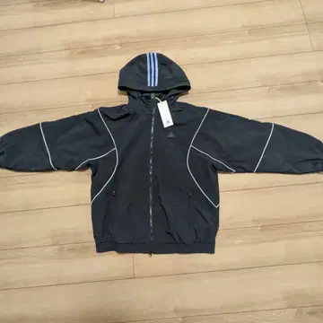 adidas 블랙 자켓 M 사이즈