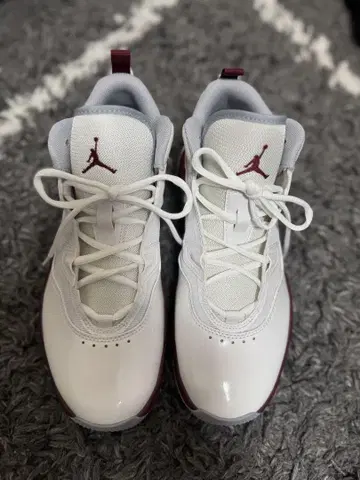 Jordan 스니커즈 화이트/버건디