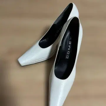 COMEX 화이트 하이힐 펌프스 24cm
