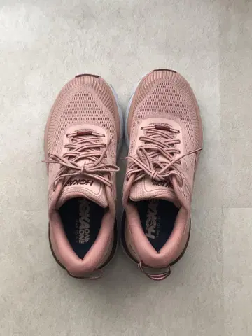 새상품급 Hoka One One