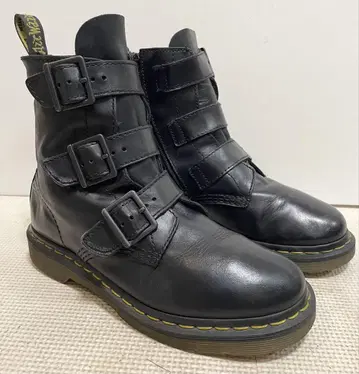 Dr Martens 닥터마틴 삼중 벨트 가죽 부츠 UK4 가로 지퍼 블랙