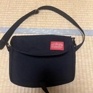 블랙 나일론 숄더백