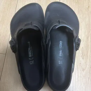 BIRKENSTOCK 블랙 샌들