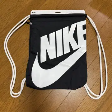 미사용 새상품 정품 NIKE 냅색 블랙 x 화이트