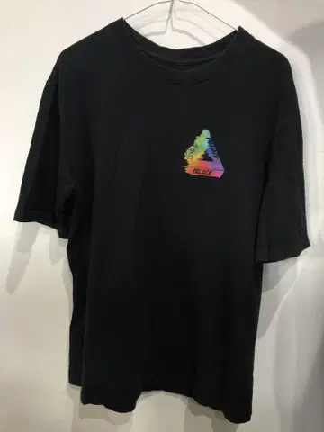 PALACE 블랙 T셔츠