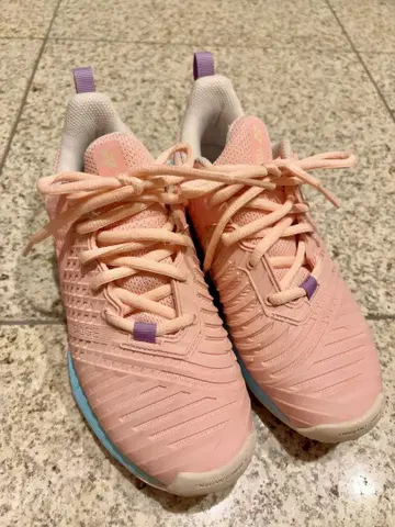 YONEX 핑크 테니스화 여성용 22.5cm