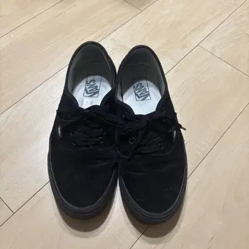 VANS 블랙 스웨이드 스니커즈